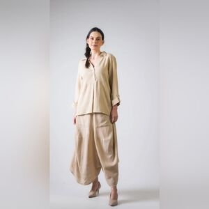 Relaxed High-Waist Wide Leg Pants in Beige